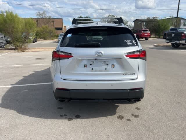 2016 Lexus NX 200t Luxury photo 4