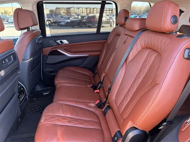 Thumbnail: 2021 BMW X7 - 21