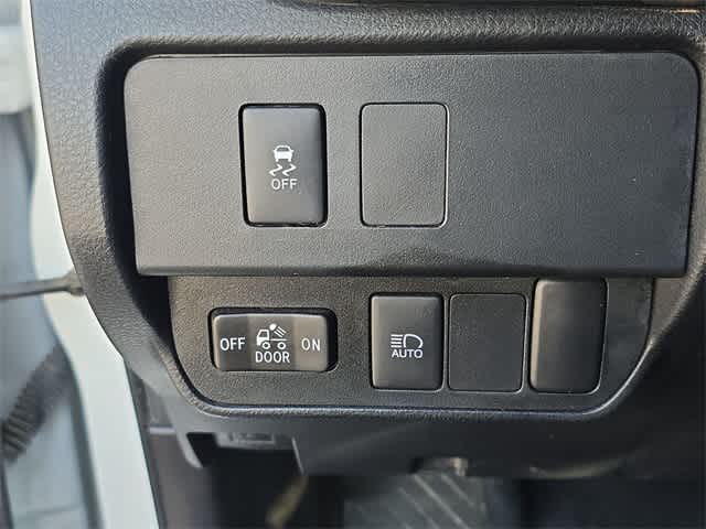 Thumbnail: 2023 Toyota Tacoma - 39