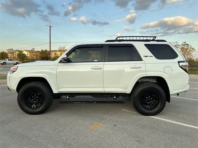 Thumbnail: 2019 Toyota 4Runner - 3