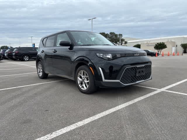 Thumbnail: 2023 Kia Soul - 7