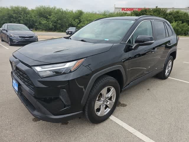 Thumbnail: 2022 Toyota RAV4 - 4