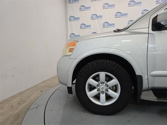 2011 Nissan Armada SV 14
