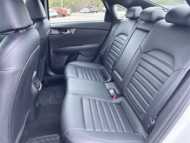 Thumbnail: 2023 Kia Forte - 21