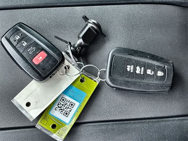 Thumbnail: 2023 Toyota Highlander - 38