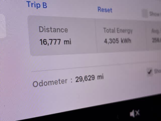 Thumbnail: 2020 Tesla Model 3 - 36