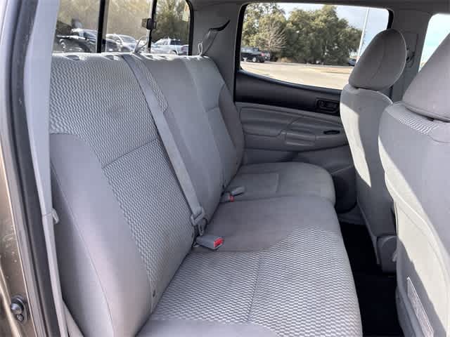 Thumbnail: 2014 Toyota Tacoma - 21