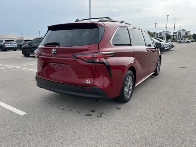 Thumbnail: 2021 Toyota Sienna - 5
