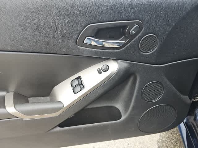 Thumbnail: 2008 Pontiac G6 - 11