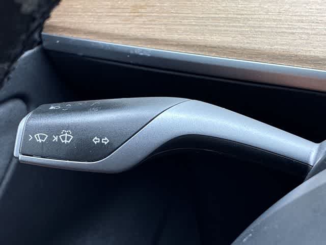 Thumbnail: 2020 Tesla Model 3 - 29