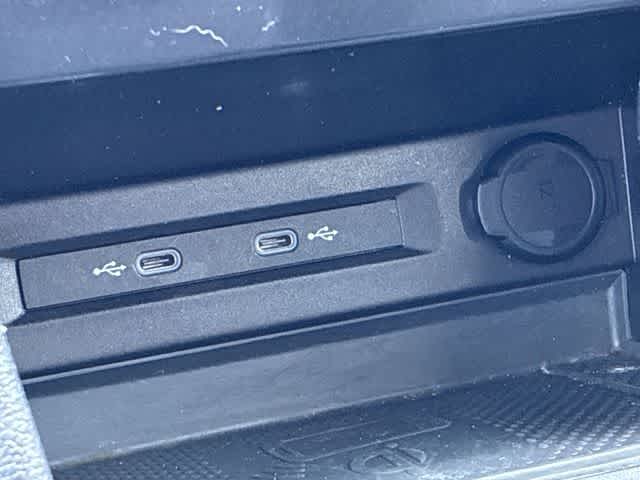 Thumbnail: 2023 Volkswagen Tiguan - 32