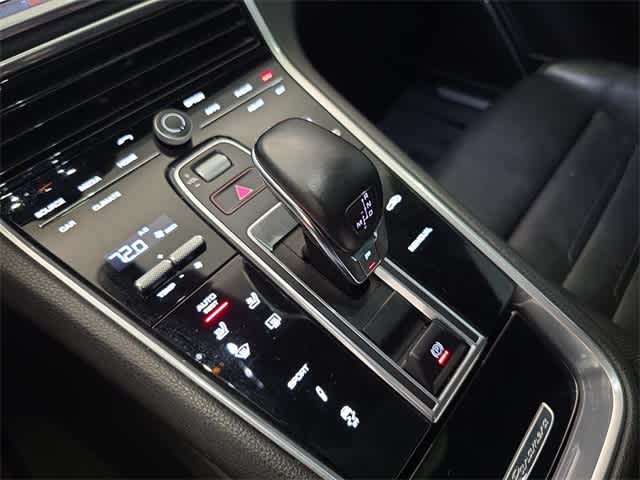 Thumbnail: 2019 Porsche Panamera - 35