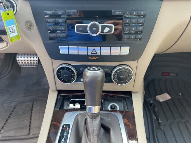Thumbnail: 2014 Mercedes-Benz C-Class - 15