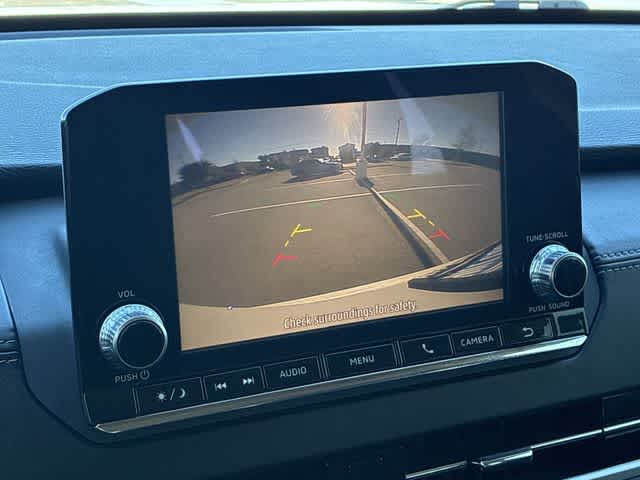 Thumbnail: 2022 Mitsubishi Outlander - 30