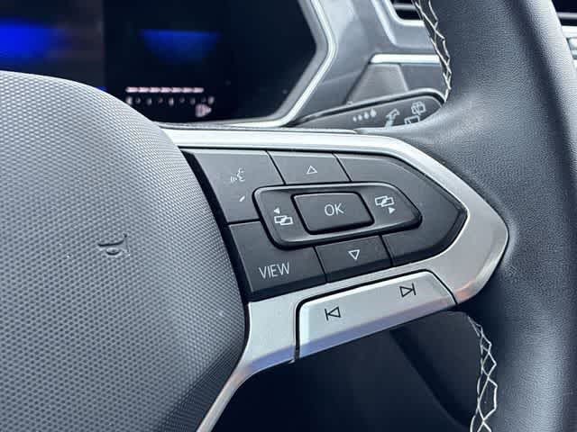 Thumbnail: 2023 Volkswagen Tiguan - 25