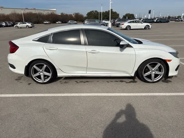 Thumbnail: 2016 Honda Civic - 6