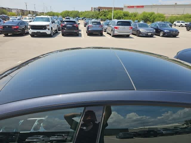 Thumbnail: 2023 Tesla Model 3 - 10