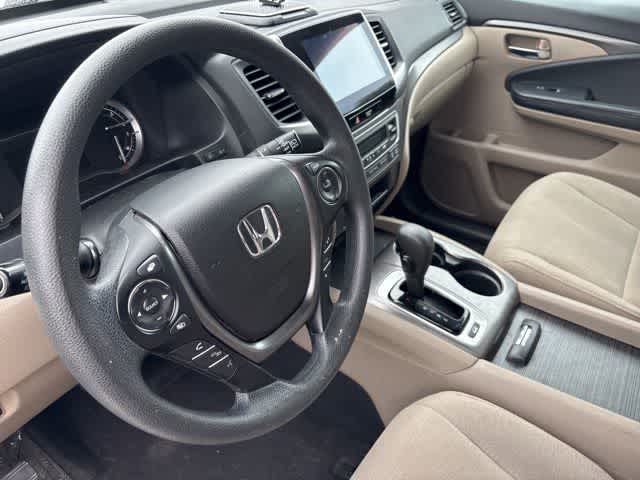 Thumbnail: 2016 Honda Pilot - 10