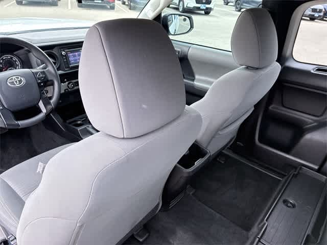 Thumbnail: 2019 Toyota Tacoma - 19