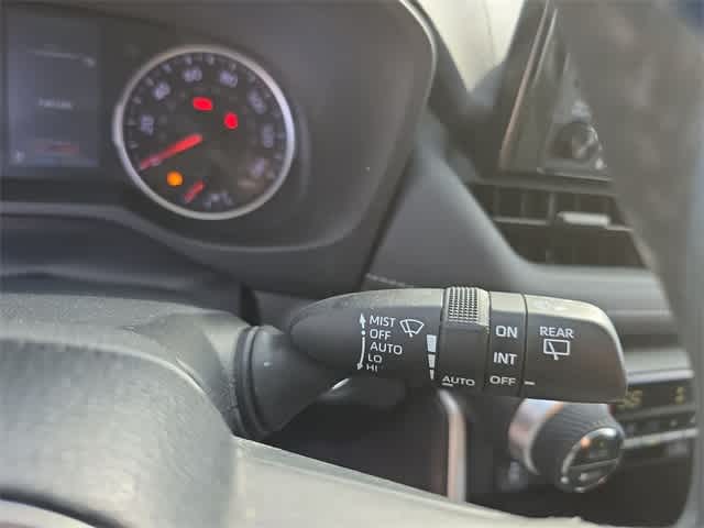 Thumbnail: 2021 Toyota RAV4 - 26