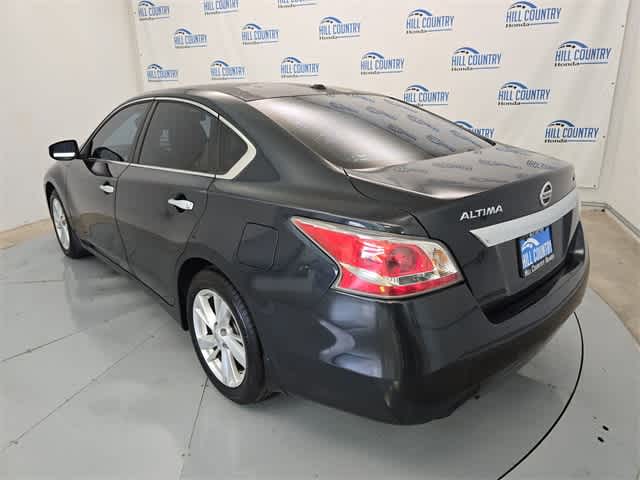 Thumbnail: 2015 Nissan Altima - 4