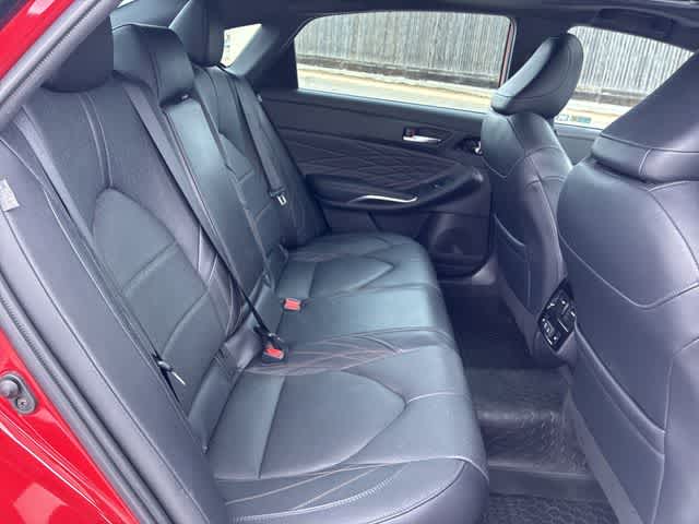 Thumbnail: 2022 Toyota Avalon - 22