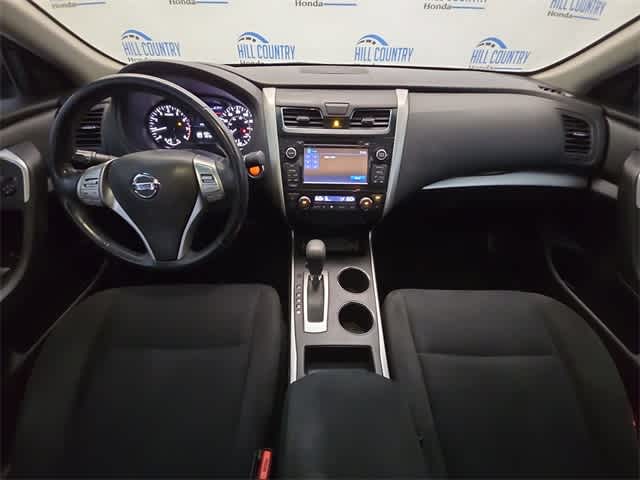 Thumbnail: 2015 Nissan Altima - 16