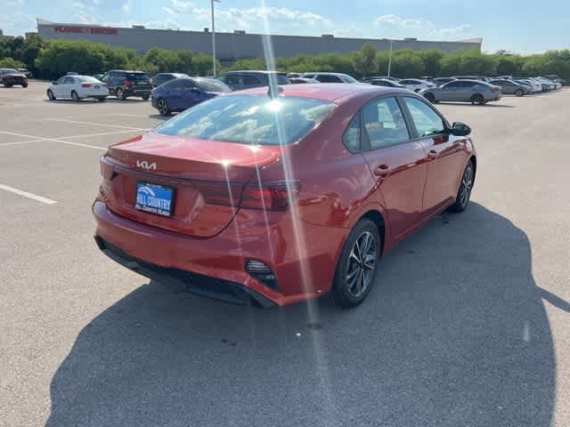 Thumbnail: 2023 Kia Forte - 5
