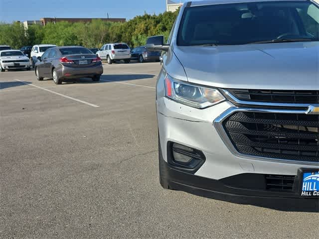 Thumbnail: 2021 Chevrolet Traverse - 10