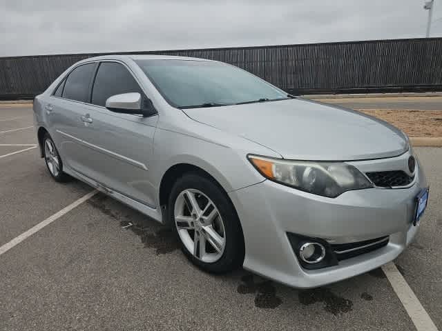 2014 Toyota Camry L photo 3