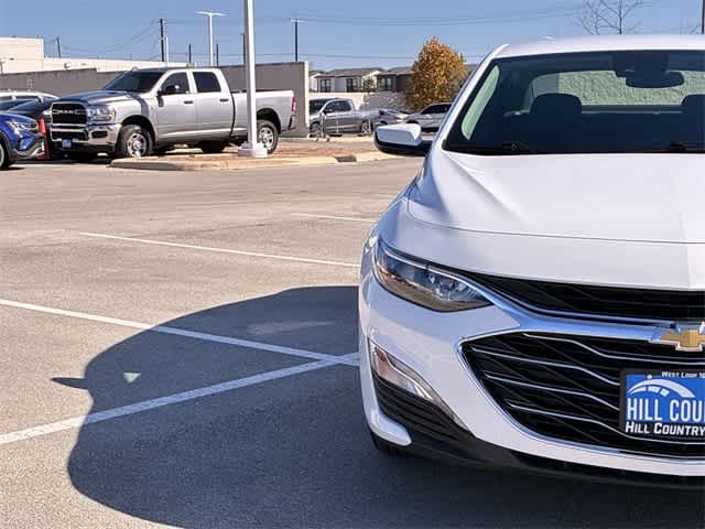 Thumbnail: 2024 Chevrolet Malibu - 10