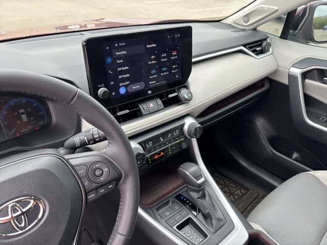 Thumbnail: 2024 Toyota RAV4 - 19