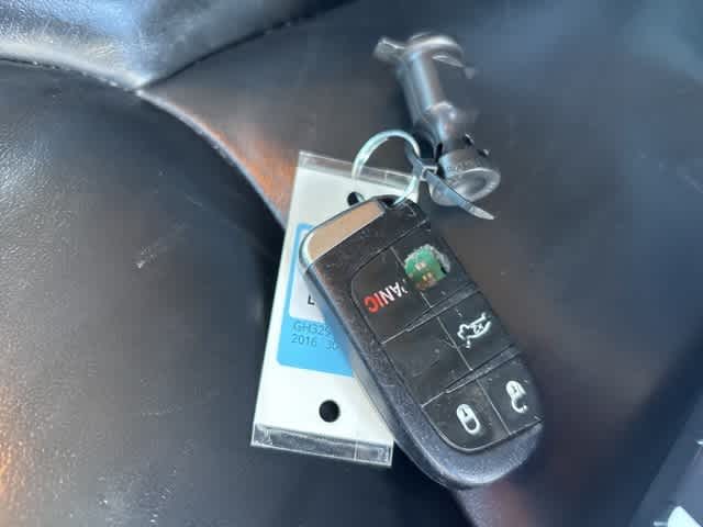 Thumbnail: 2016 Chrysler 300 - 22