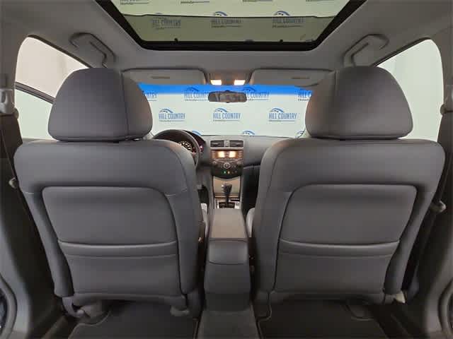 Thumbnail: 2005 Honda Accord - 19