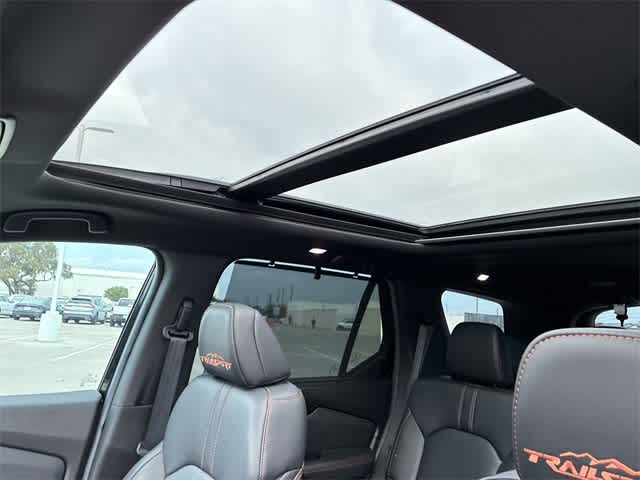 Thumbnail: 2025 Honda Pilot - 24