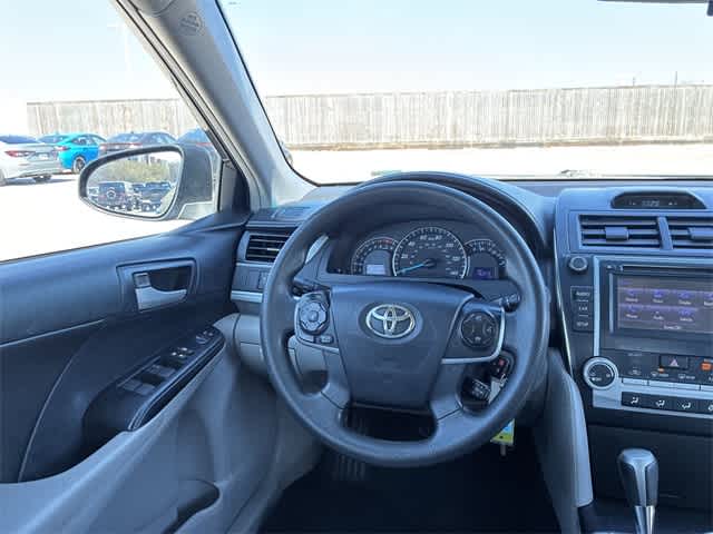 Thumbnail: 2014 Toyota Camry - 23