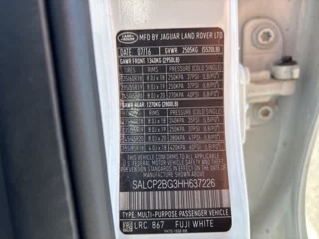 Thumbnail: 2017 Land Rover Discovery Sport - 22