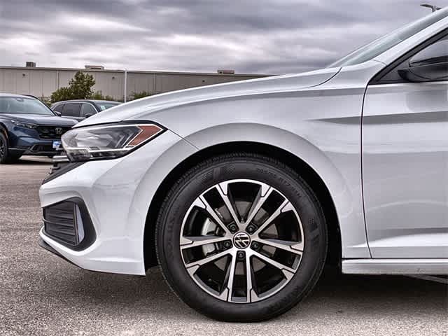 Thumbnail: 2023 Volkswagen Jetta - 14