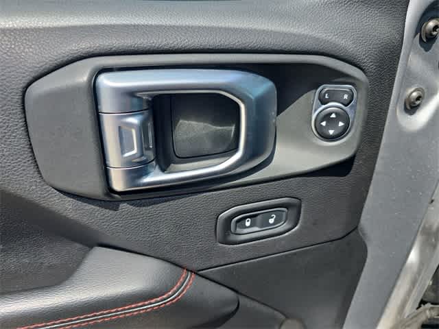Thumbnail: 2020 Jeep Wrangler - 39