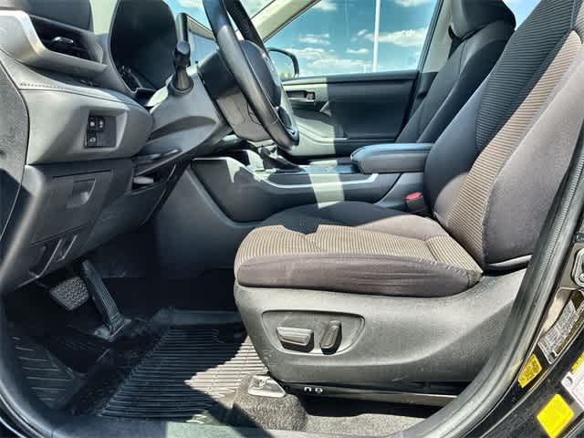 Thumbnail: 2023 Toyota Highlander - 18