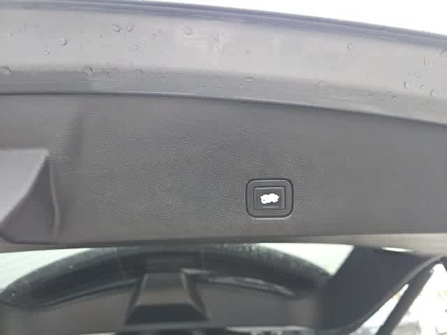 Thumbnail: 2021 Cadillac XT6 - 27