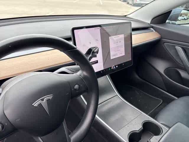 Thumbnail: 2019 Tesla Model 3 - 17