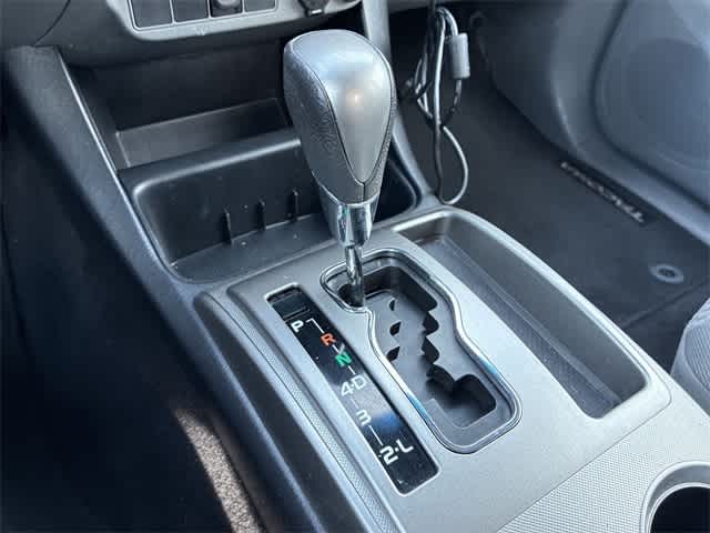 Thumbnail: 2014 Toyota Tacoma - 33