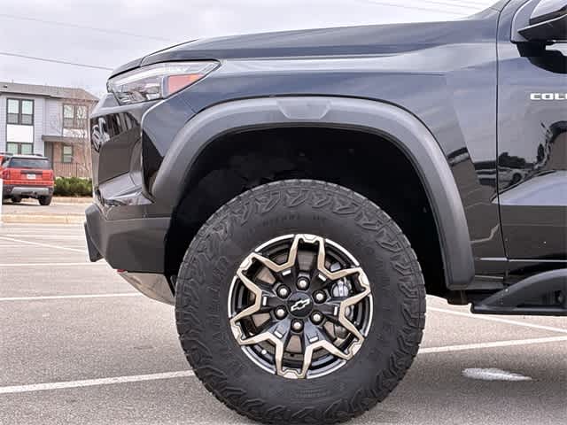 Thumbnail: 2024 Chevrolet Colorado - 14