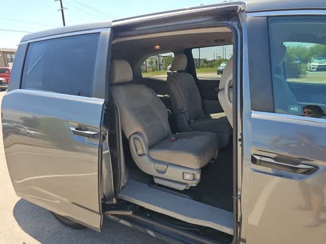 Thumbnail: 2012 Honda Odyssey - 21