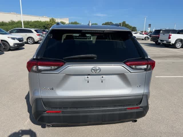Thumbnail: 2019 Toyota RAV4 - 4