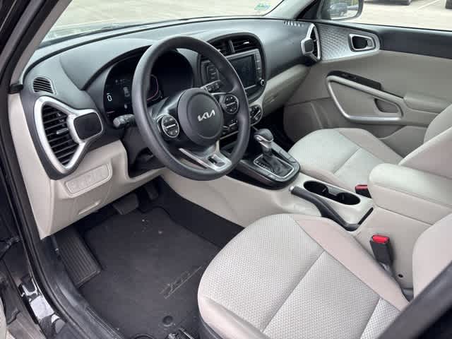 Thumbnail: 2023 Kia Soul - 9