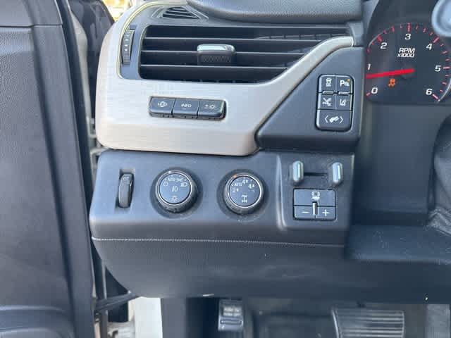 Thumbnail: 2015 GMC Yukon XL - 10