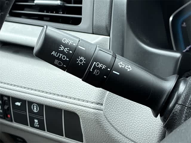 Thumbnail: 2023 Honda Odyssey - 29