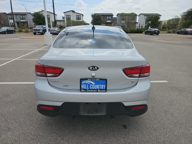 Thumbnail: 2020 Kia Rio - 6